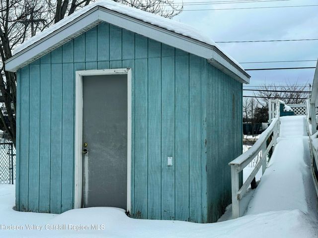 4 Delaware Avenue, Hudson, NY 12534