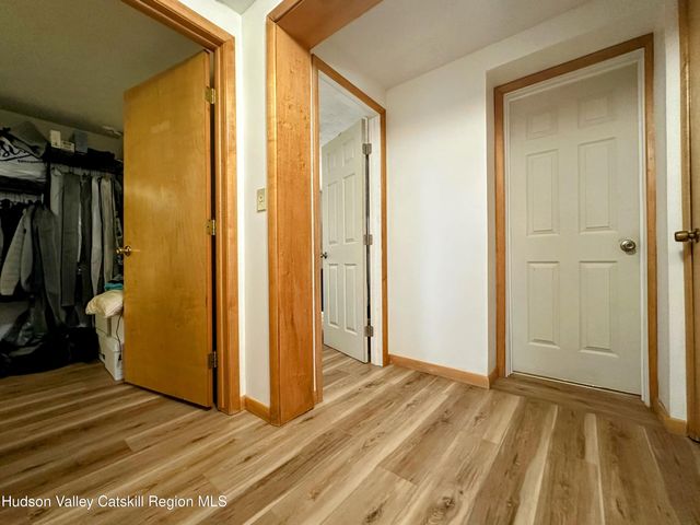 4 Delaware Avenue, Hudson, NY 12534