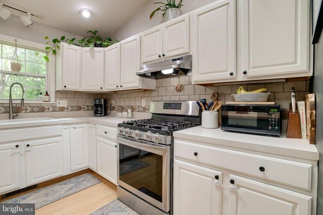 3 GRANDIE LN, Boston, VA 22713