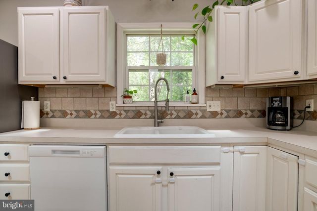 3 GRANDIE LN, Boston, VA 22713