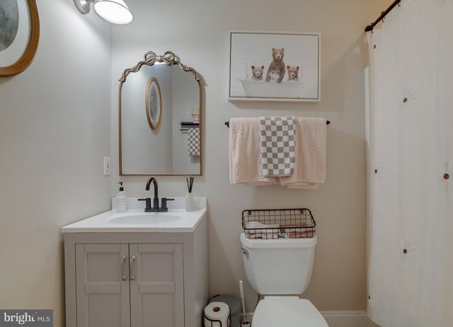 3 GRANDIE LN, Boston, VA 22713