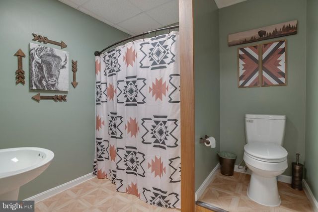 3 GRANDIE LN, Boston, VA 22713