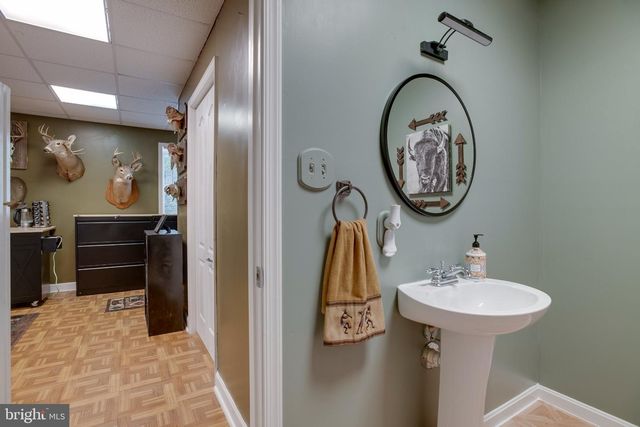 3 GRANDIE LN, Boston, VA 22713