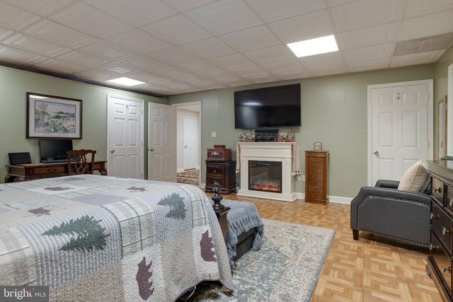 3 GRANDIE LN, Boston, VA 22713