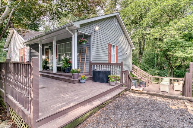 3 GRANDIE LN, Boston, VA 22713