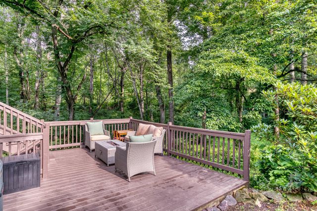 3 GRANDIE LN, Boston, VA 22713