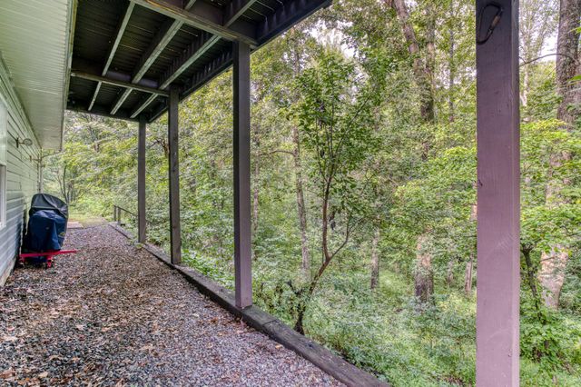 3 GRANDIE LN, Boston, VA 22713