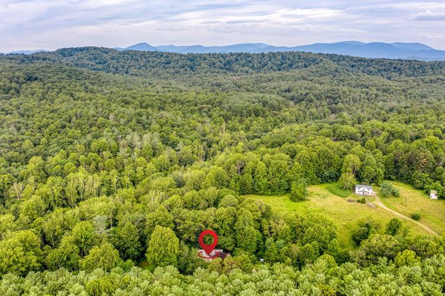 3 GRANDIE LN, Boston, VA 22713