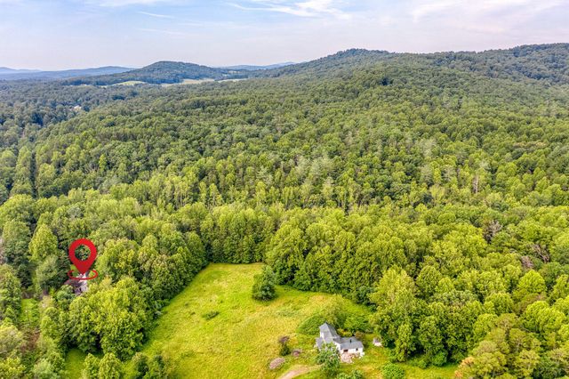 3 GRANDIE LN, Boston, VA 22713