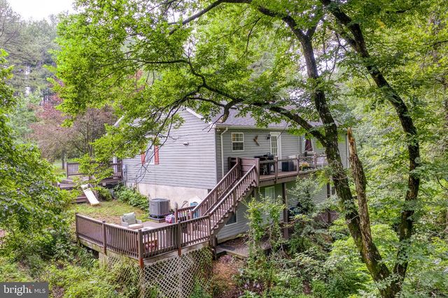 3 GRANDIE LN, Boston, VA 22713