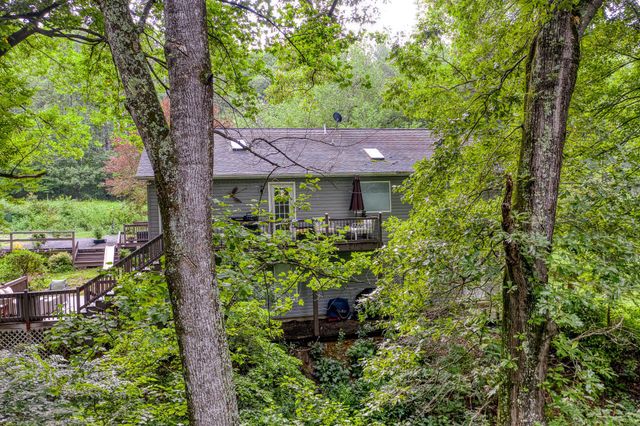 3 GRANDIE LN, Boston, VA 22713