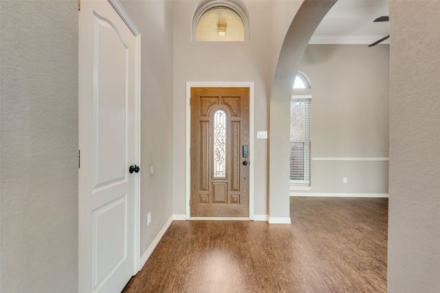 405 Arbor Lawn Drive, Burleson, TX 76028