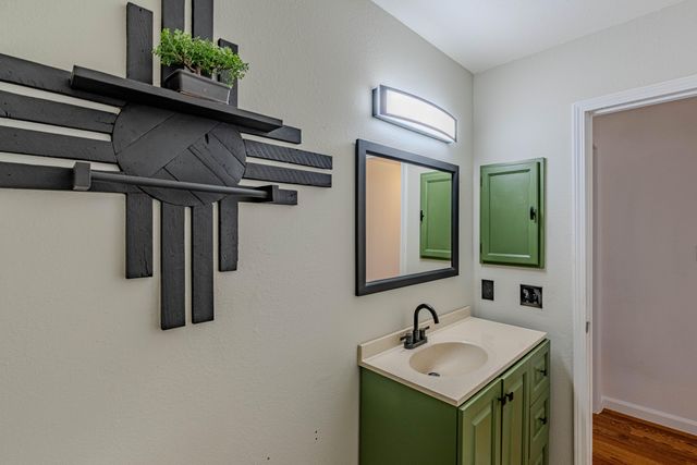 84 Dakota Morning Road NE, Albuquerque, NM 87124