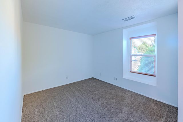 84 Dakota Morning Road NE, Albuquerque, NM 87124