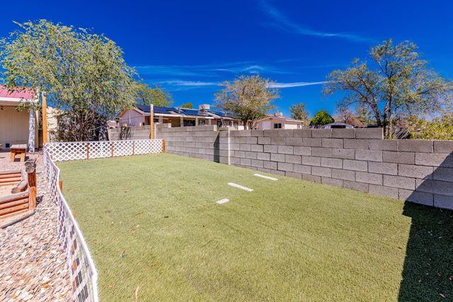 84 Dakota Morning Road NE, Albuquerque, NM 87124
