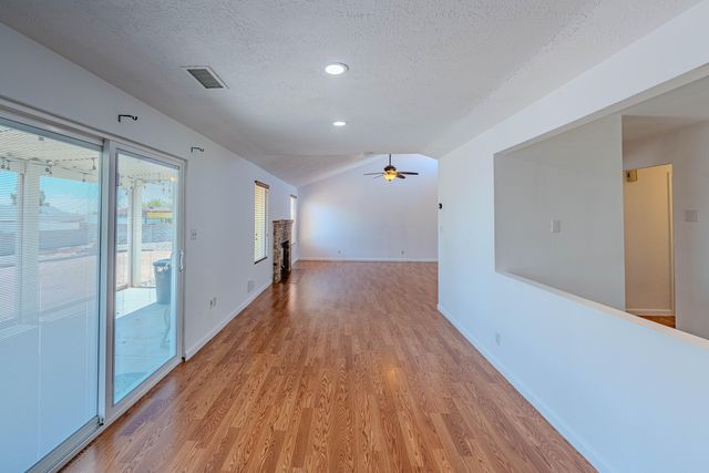 84 Dakota Morning Road NE, Albuquerque, NM 87124