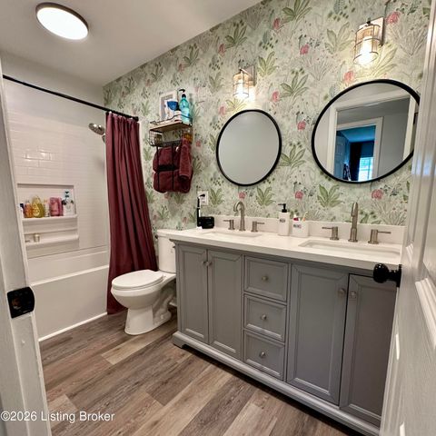 1935 Gardiner Ln J144, Louisville, KY 40205