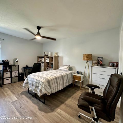 1935 Gardiner Ln J144, Louisville, KY 40205