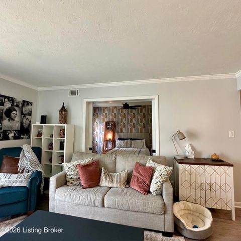 1935 Gardiner Ln J144, Louisville, KY 40205