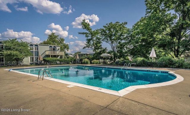 1935 Gardiner Ln J144, Louisville, KY 40205