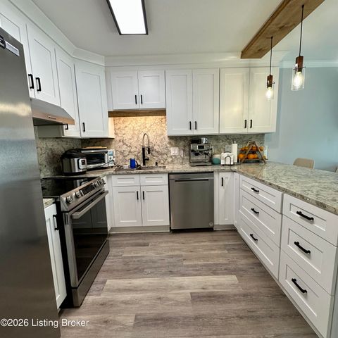 1935 Gardiner Ln J144, Louisville, KY 40205