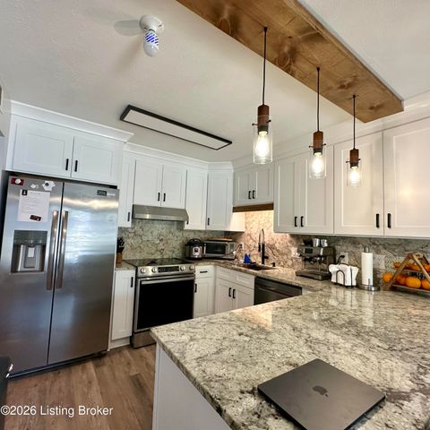 1935 Gardiner Ln J144, Louisville, KY 40205