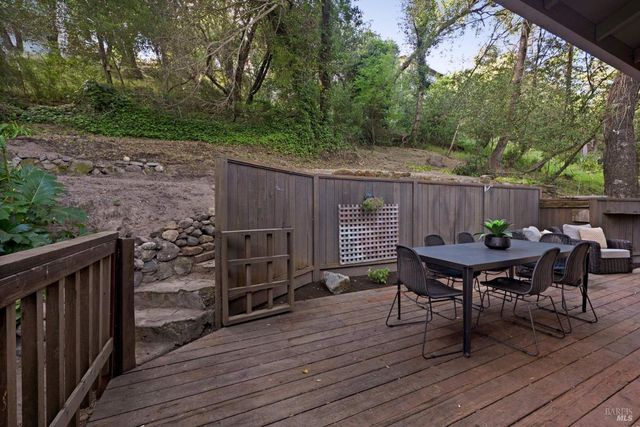 17211 Park Ave, Sonoma, CA 95476