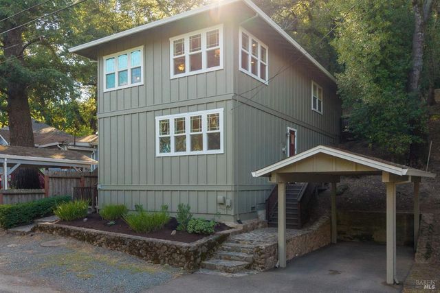 17211 Park Ave, Sonoma, CA 95476