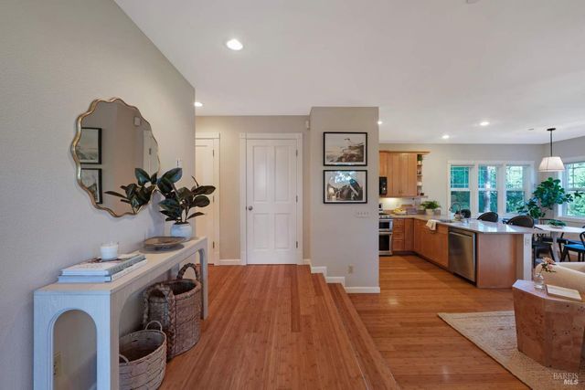 17211 Park Ave, Sonoma, CA 95476