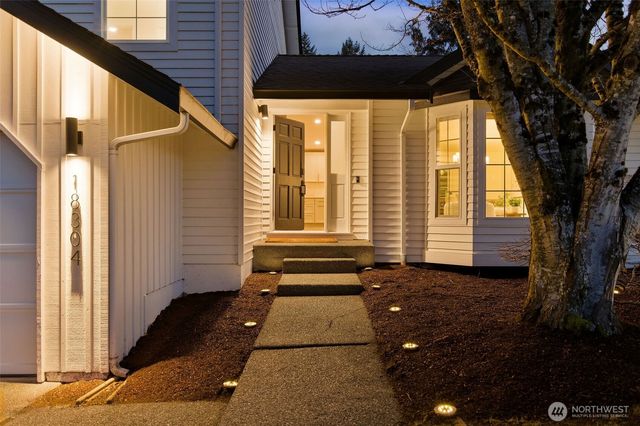 18304 152nd Court SE, Renton, WA 98058
