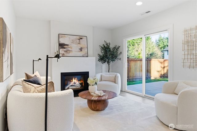 18304 152nd Court SE, Renton, WA 98058