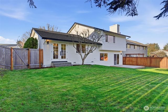 18304 152nd Court SE, Renton, WA 98058