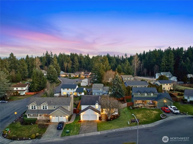 18304 152nd Court SE, Renton, WA 98058