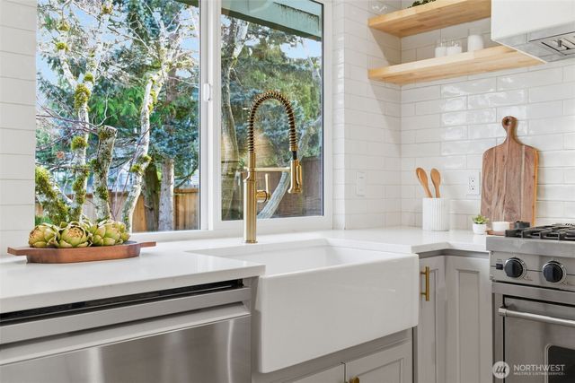 18304 152nd Court SE, Renton, WA 98058