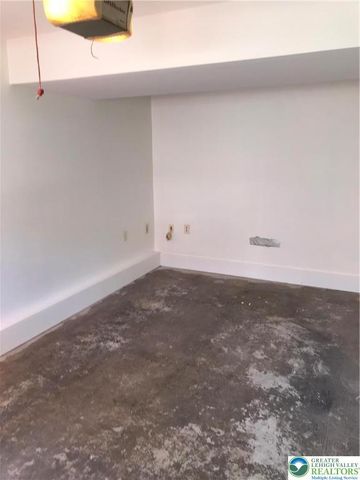 1900 Alex Road, Forks Twp, PA 18040