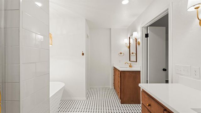 1708 Bunting Lane, Edmond, OK 73034