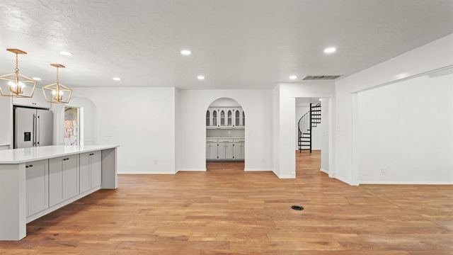 1708 Bunting Lane, Edmond, OK 73034