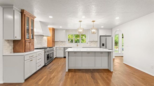 1708 Bunting Lane, Edmond, OK 73034