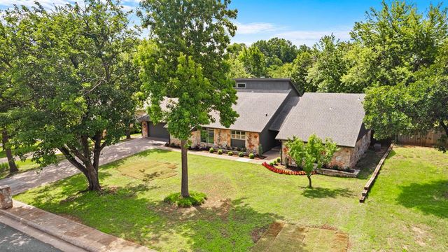 1708 Bunting Lane, Edmond, OK 73034