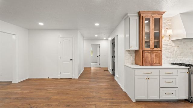 1708 Bunting Lane, Edmond, OK 73034