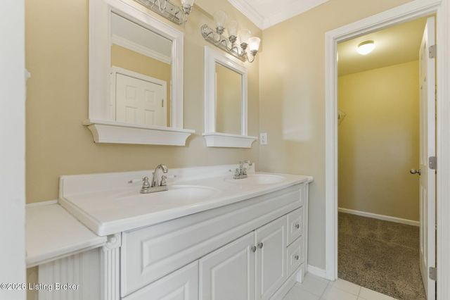 961 Whetstone Way, Louisville, KY 40223