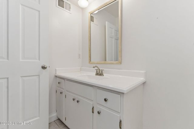 961 Whetstone Way, Louisville, KY 40223