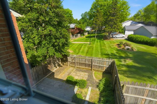 961 Whetstone Way, Louisville, KY 40223