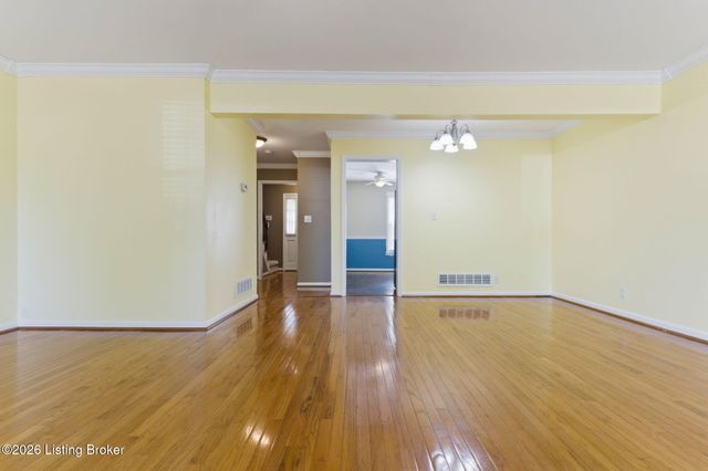 961 Whetstone Way, Louisville, KY 40223