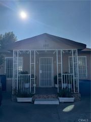 860 W 73rd St., Los Angeles, CA 90044