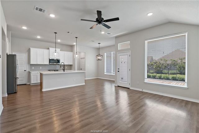 3429 Omaha Court, Bryan, TX 77808