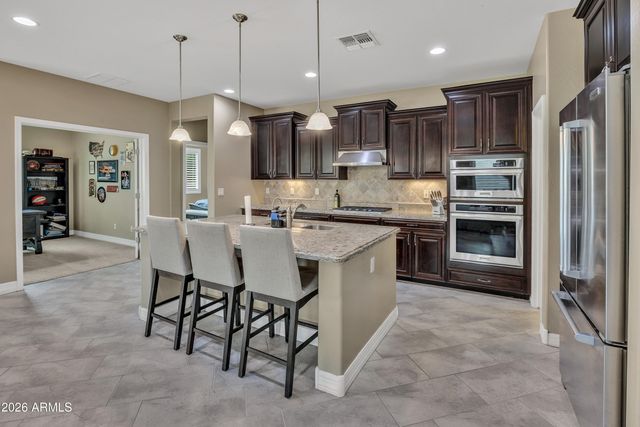 3809 W Aracely Drive, New River, AZ 85087