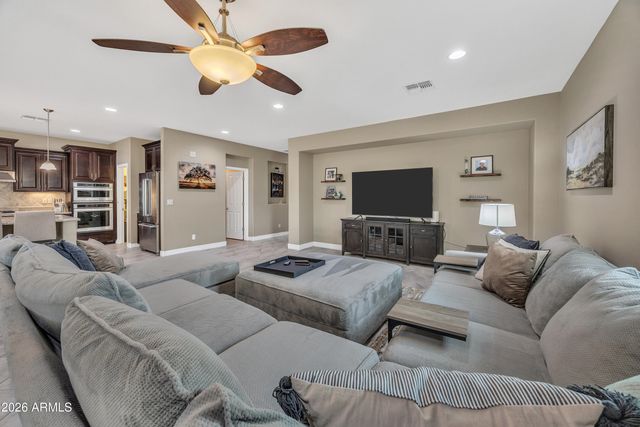 3809 W Aracely Drive, New River, AZ 85087