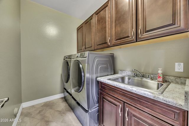 3809 W Aracely Drive, New River, AZ 85087