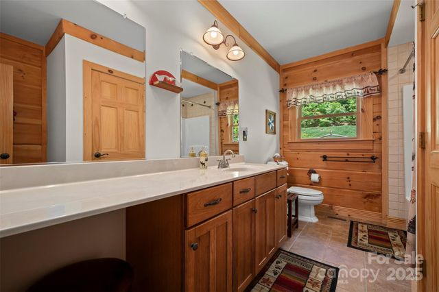 23 Jay Foster Way 22/23, Saluda, NC 28773